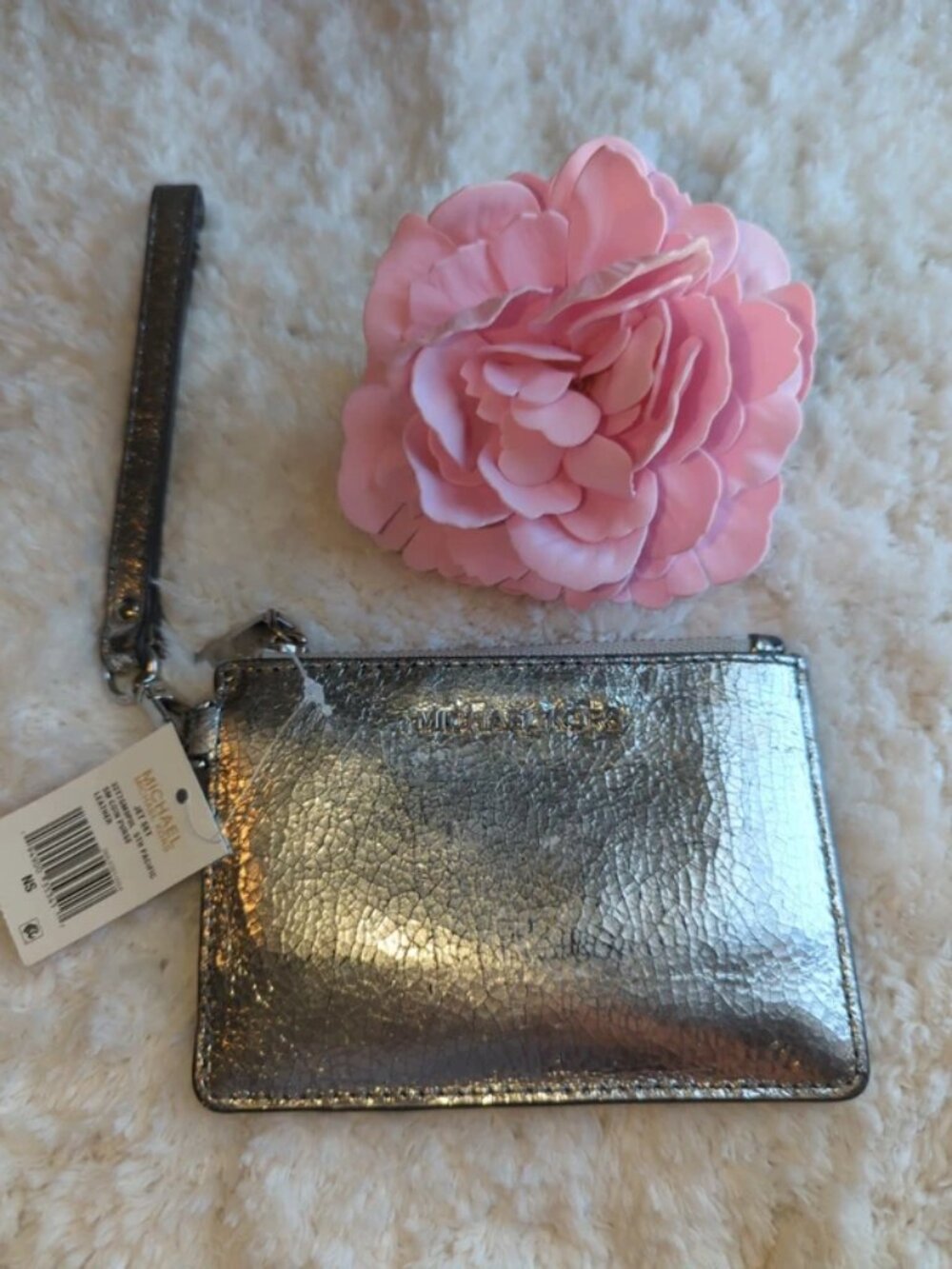 Michael Kors cute silver metallic card holder zip wallet